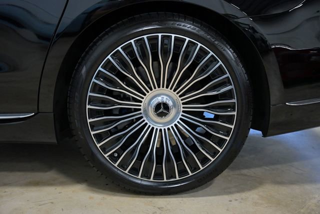 Used 2024 Mercedes-Benz Maybach S 680 Maybach S 680 4MATIC Sedan image 8