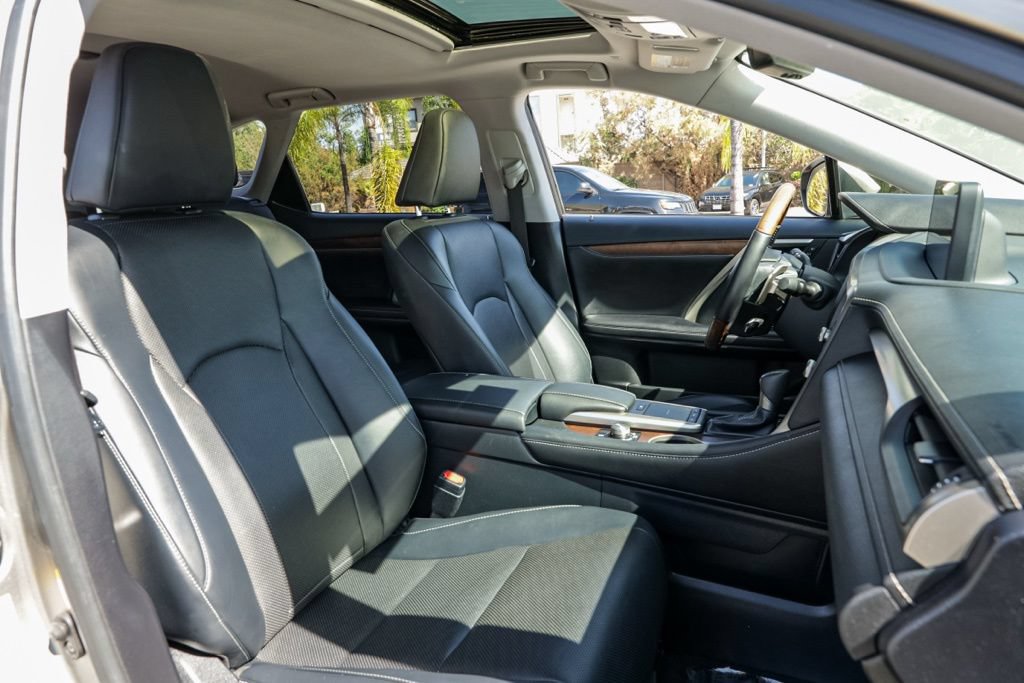 Used 2020 Lexus RX 350L FWD w/ Premium Package image 22