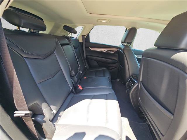 Used 2018 Cadillac XT5 Premium Luxury w/ Driver Assist Package AWD/4WD image 17