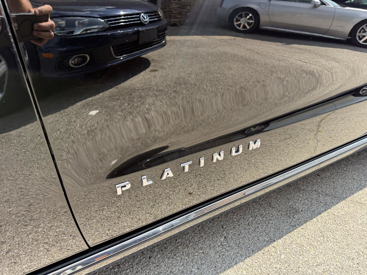 Used 2018 Ford Expedition Platinum AWD/4WD image 40
