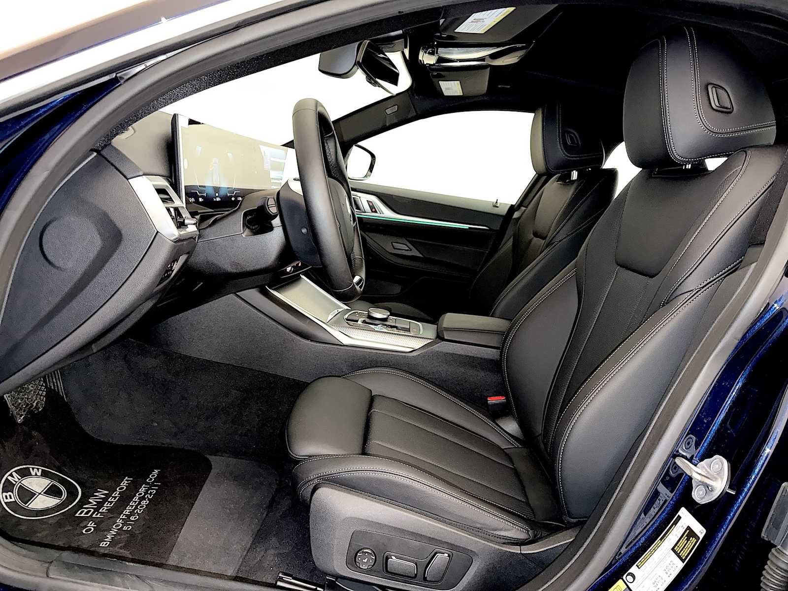 Used 2025 BMW i4 eDrive40 w/ Premium Package image 9