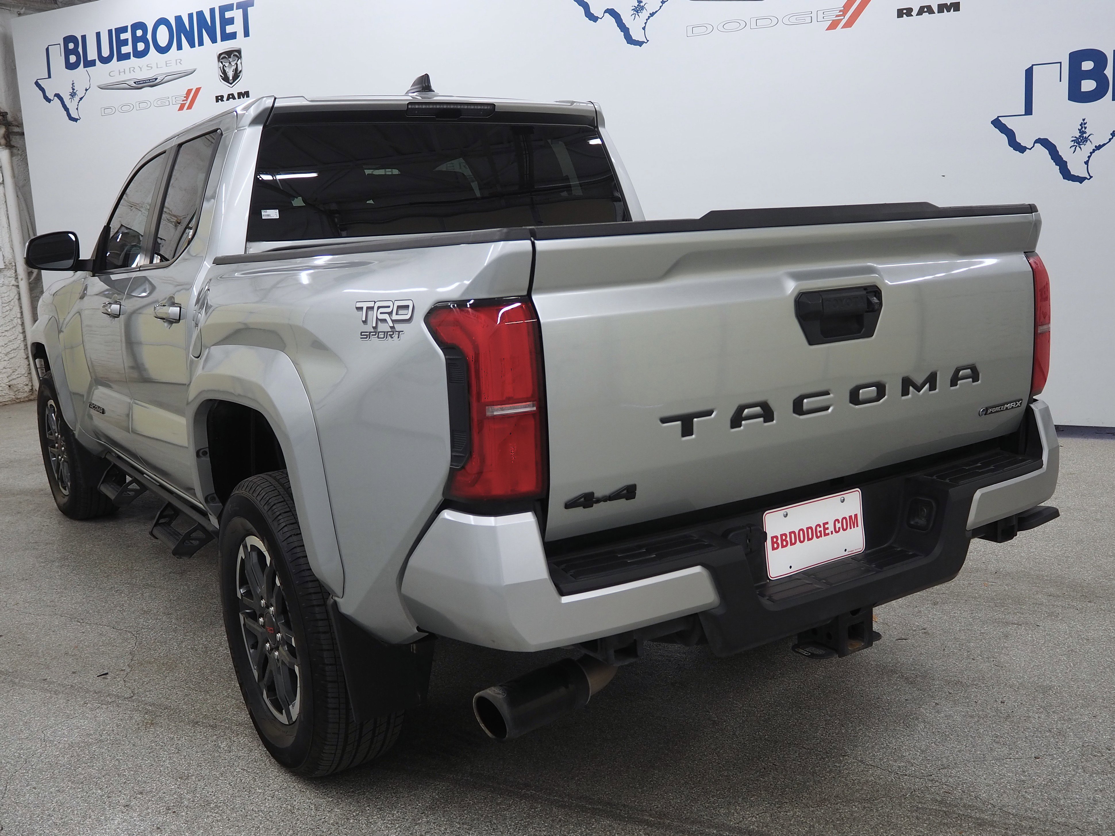 Used 2024 Toyota Tacoma 4x4 Double Cab Hybrid image 6