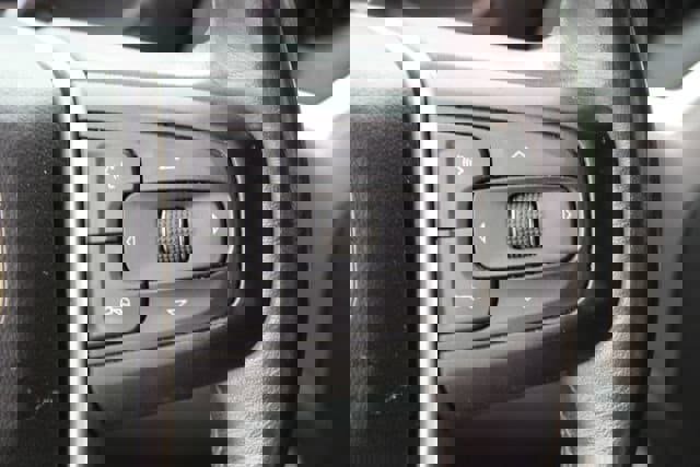 Used 2021 GMC Sierra 2500 Denali w/ Denali Black Diamond Edition image 14