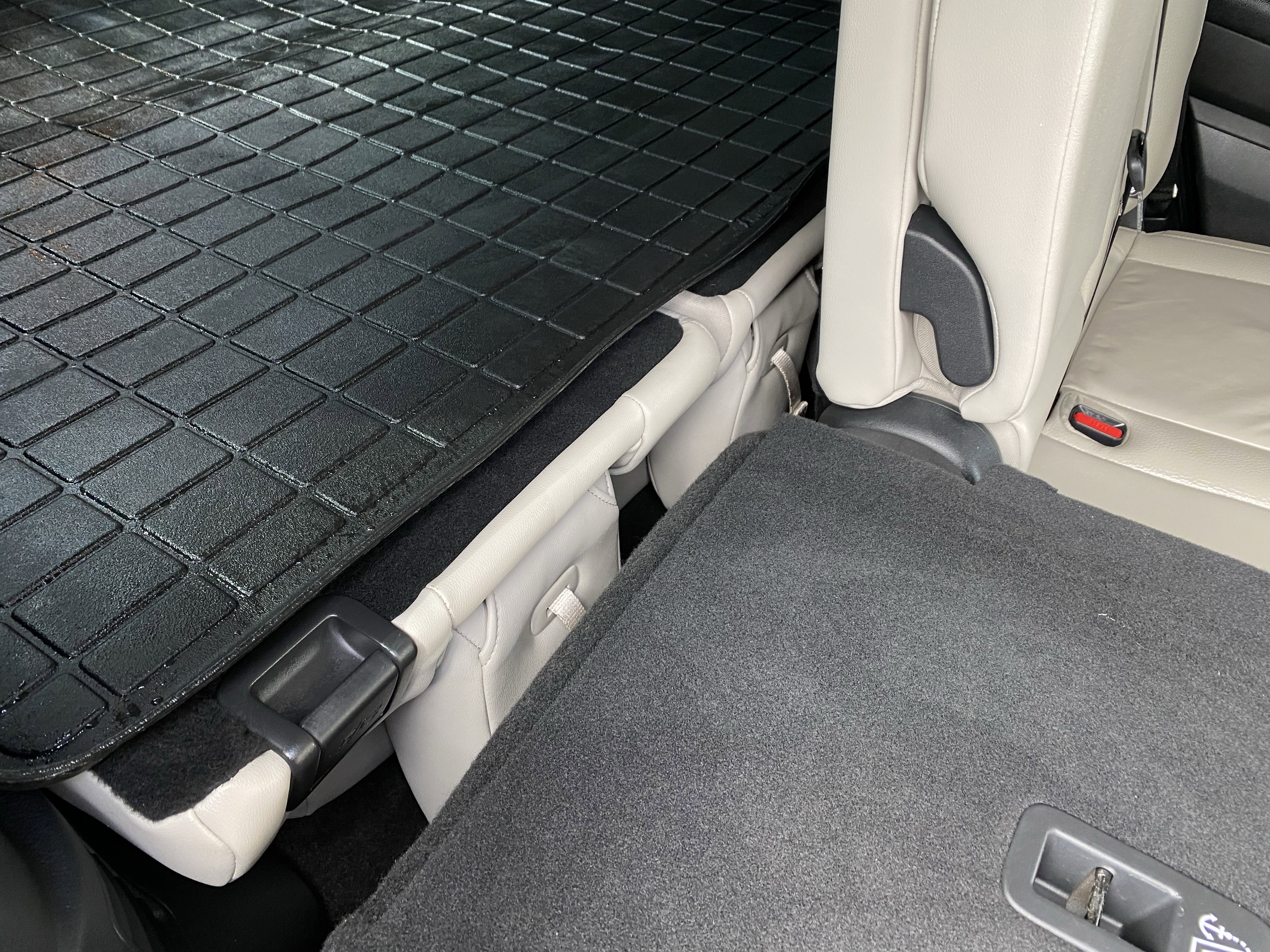 Used 2022 Nissan Pathfinder SL w/ SL Black Package image 11