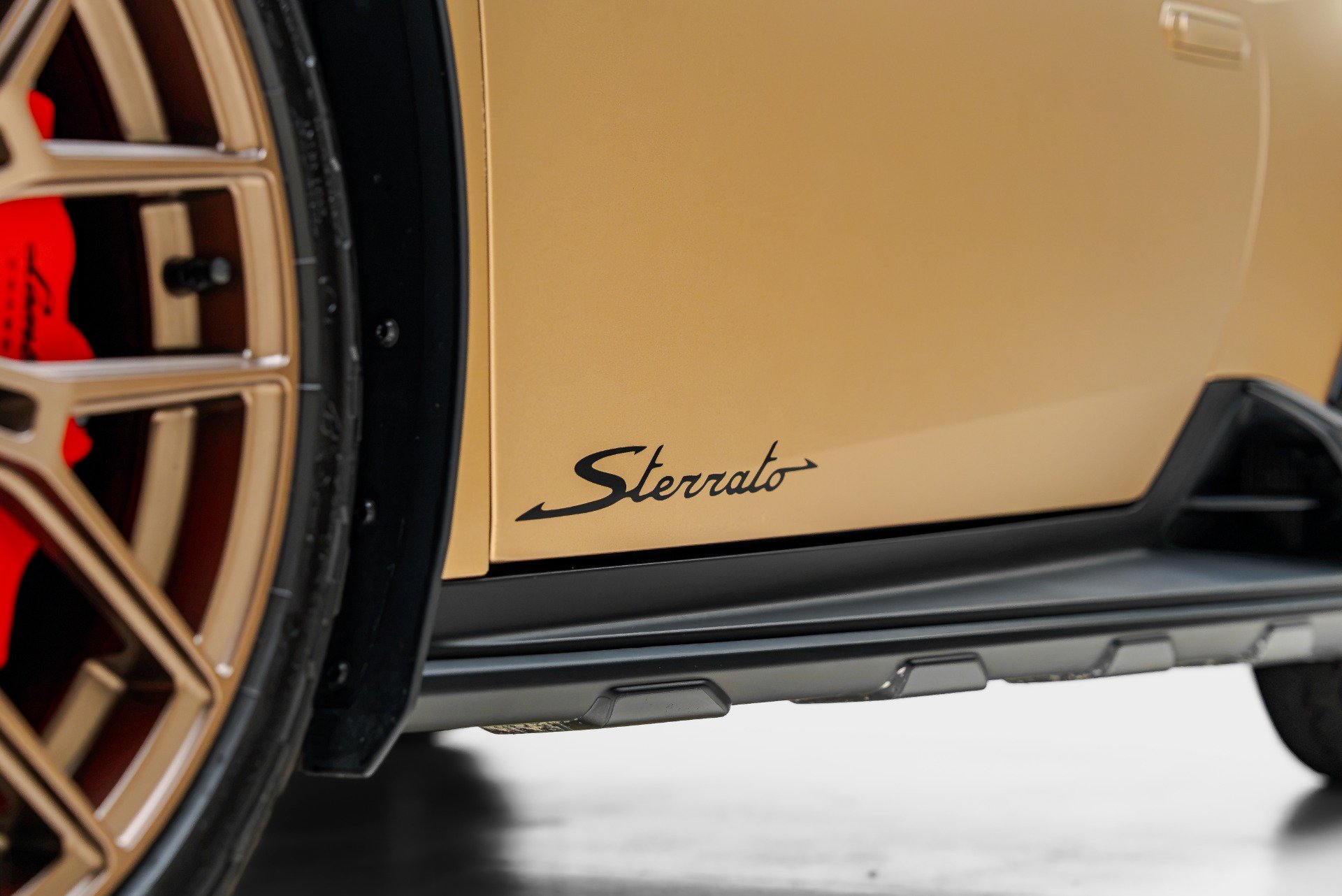 Used 2024 Lamborghini Huracan Sterrato AWD/4WD image 28