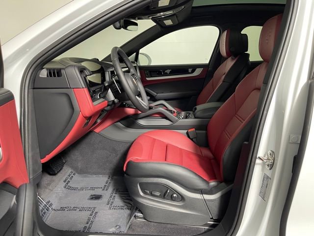Used 2026 Porsche Cayenne Coupe image 5