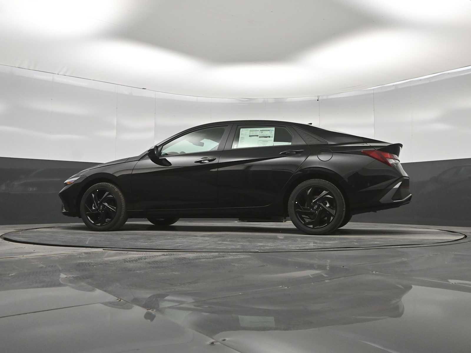 New 2026 Hyundai Elantra Sport FWD image 36