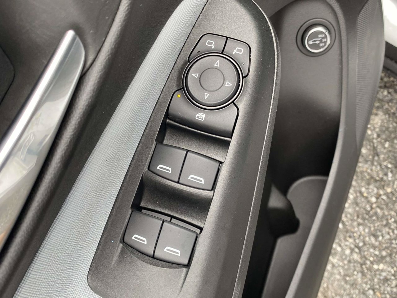 Used 2025 Buick Envista Preferred w/ Convenience I Package FWD image 16