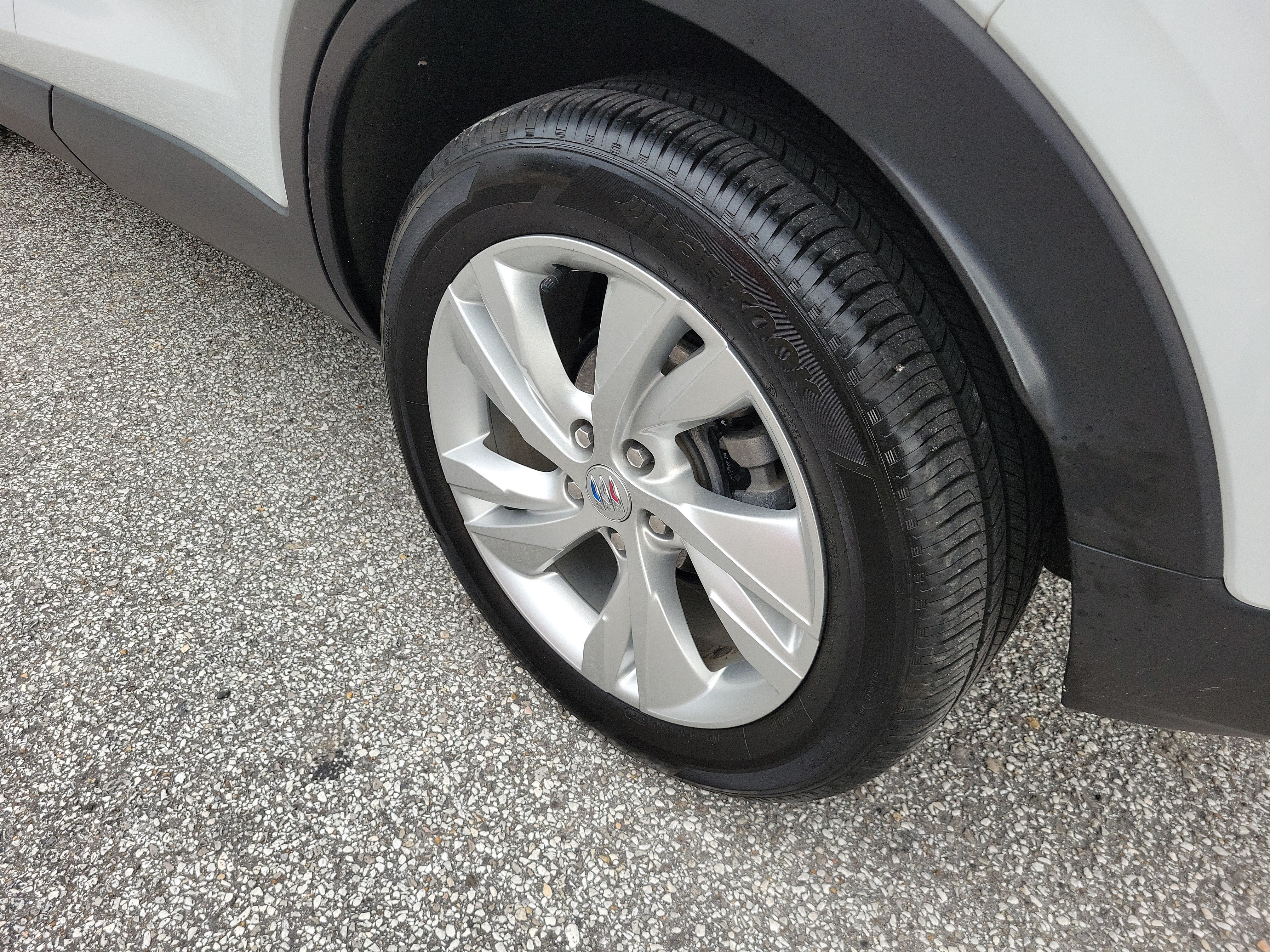 Used 2024 Buick Encore GX Preferred w/ Advanced Technology Package FWD image 26