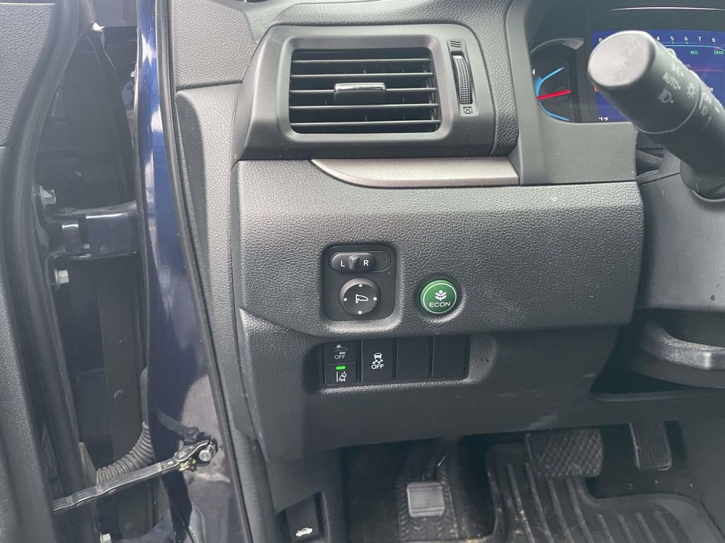 Used 2022 Honda Pilot Sport image 30