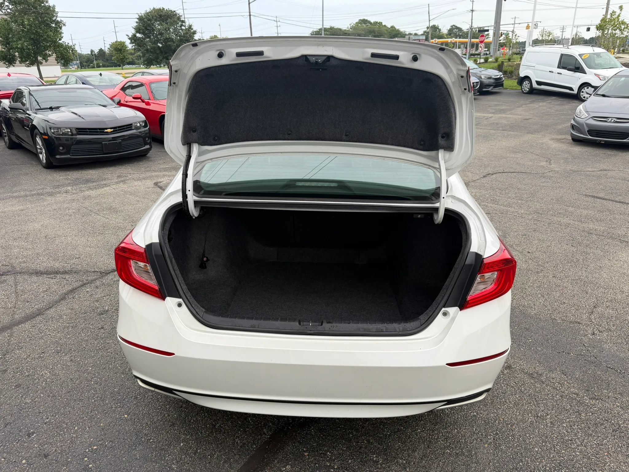 Used 2018 Honda Accord EX-L image 34