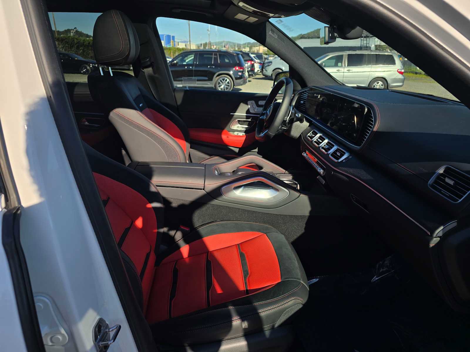 Used 2025 Mercedes-Benz GLE 53 AMG 4MATIC image 11