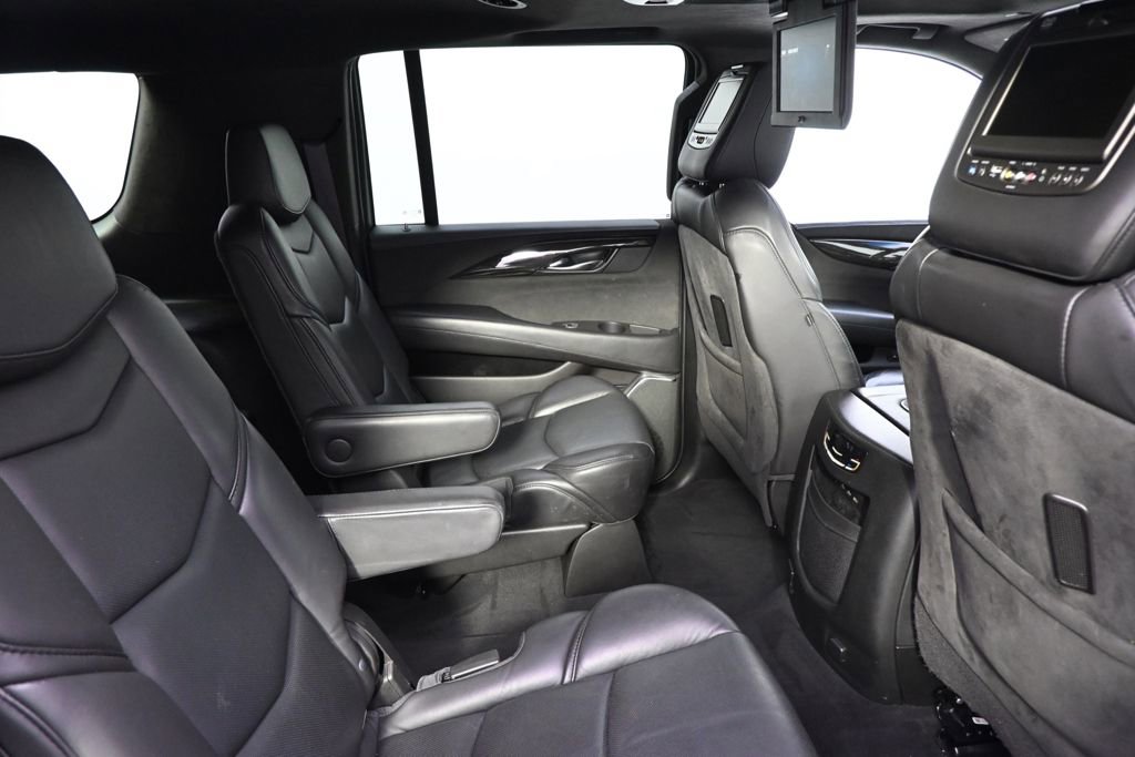 Used 2017 Cadillac Escalade ESV Platinum image 18