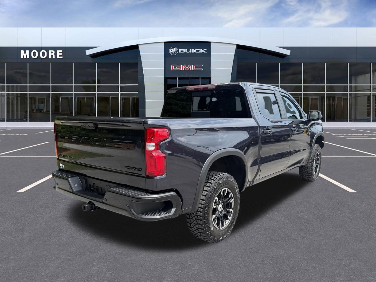 Used 2022 Chevrolet Silverado 1500 ZR2 w/ Technology Package AWD/4WD image 3