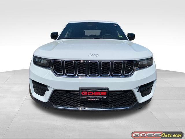 New 2026 Jeep Grand Cherokee Laredo X AWD/4WD image 2