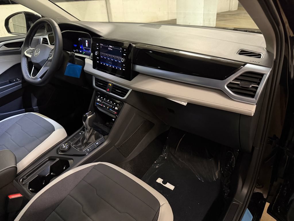 New 2026 Volkswagen Taos SE AWD/4WD image 21