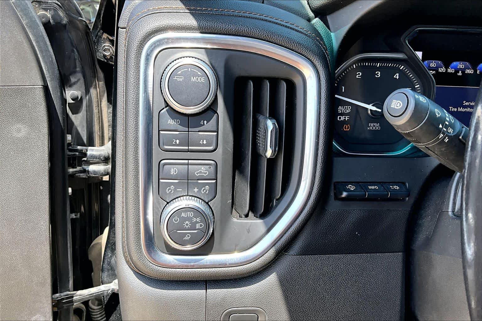 Used 2020 GMC Sierra 1500 AT4 w/ AT4 Premium Package AWD/4WD image 29