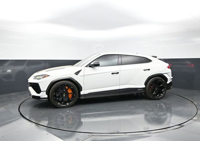 Used 2023 Lamborghini Urus Performante AWD/4WD image 3