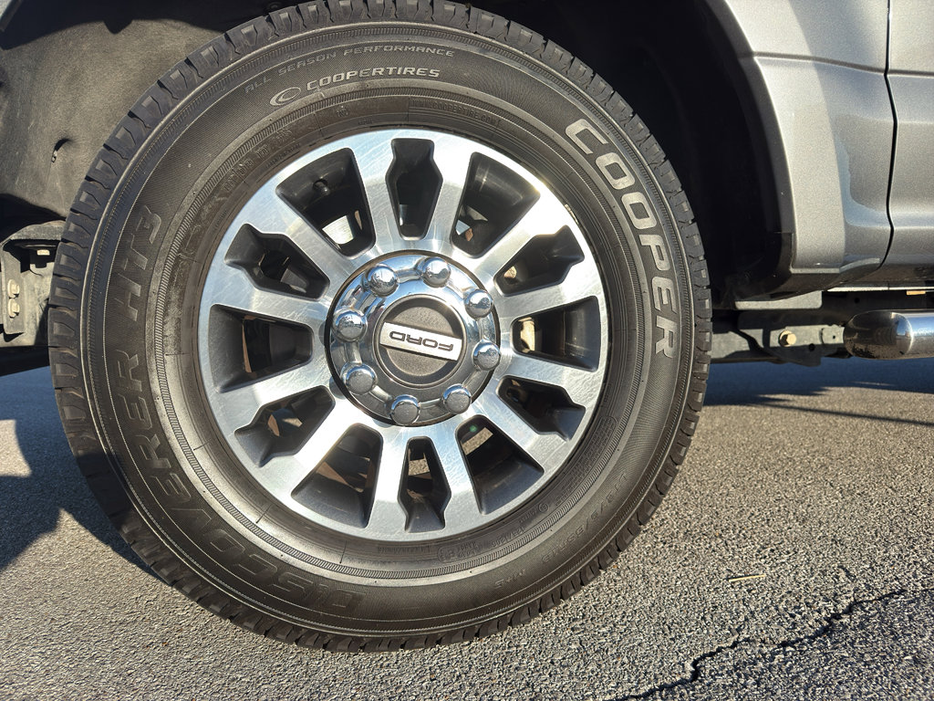 Used 2022 Ford F250 Lariat w/ Lariat Value Package image 19