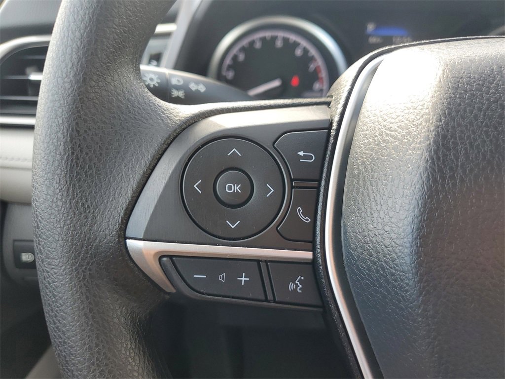 Used 2023 Toyota Camry LE image 32