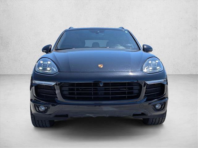 Used 2017 Porsche Cayenne S AWD/4WD image 2