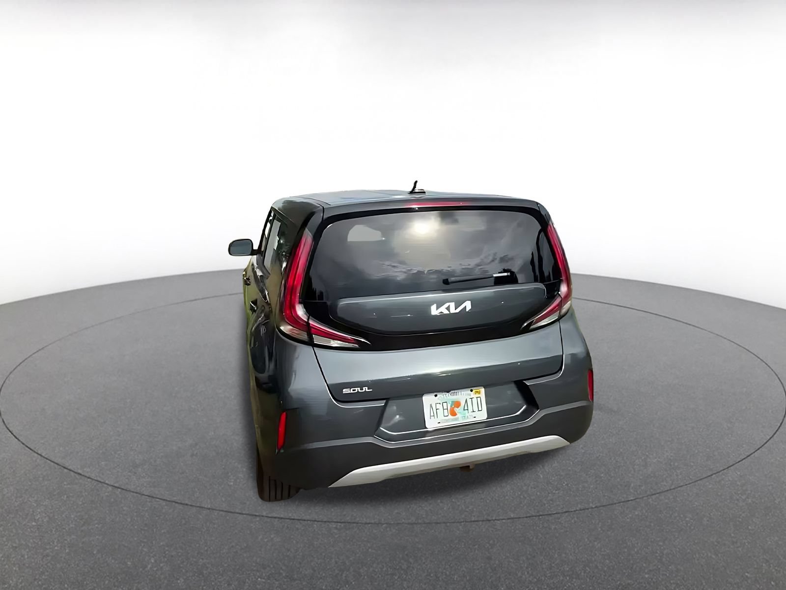 Used 2025 Kia Soul LX w/ LX Technology Package FWD image 10
