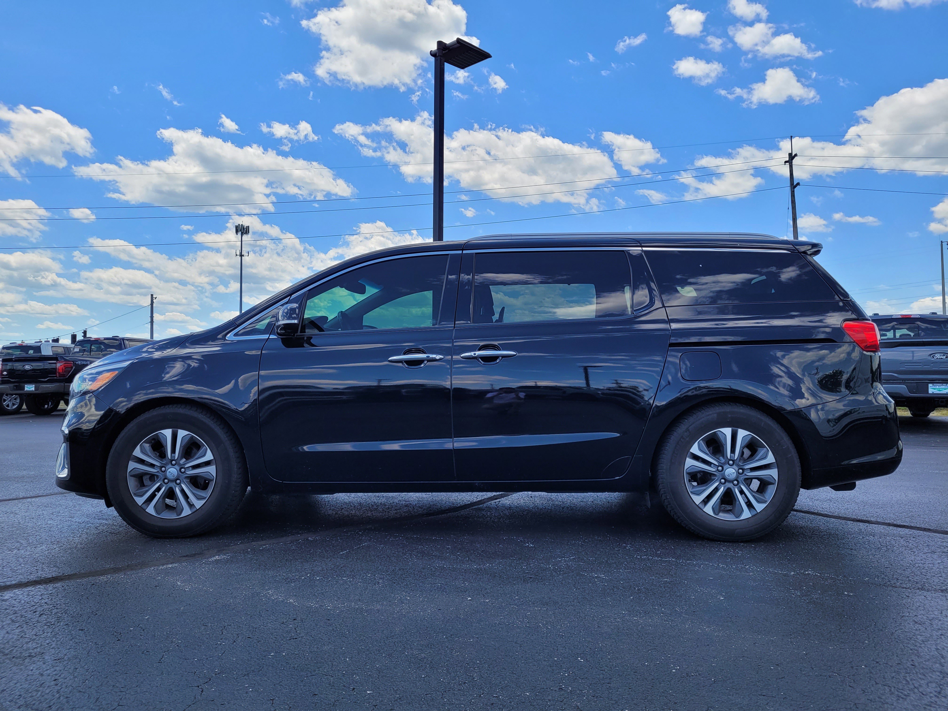 Used 2019 Kia Sedona SX FWD image 7