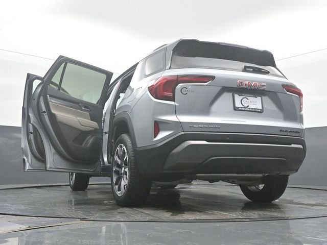 Used 2026 GMC Terrain Elevation w/ Elevation Premium Package image 60
