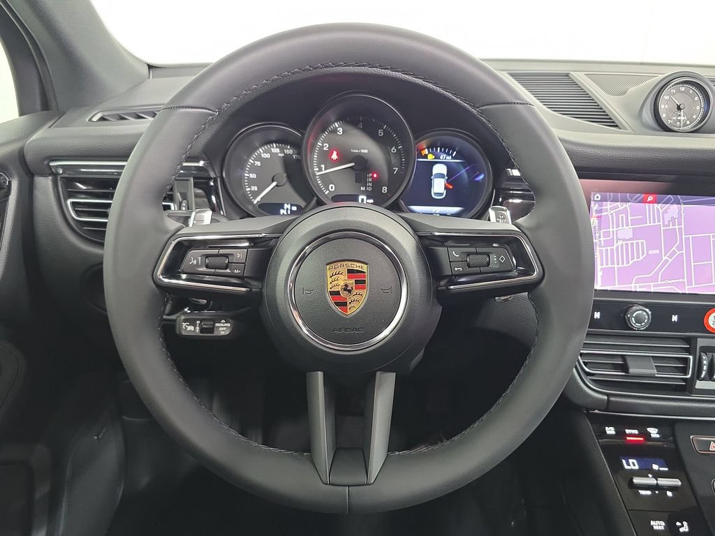 Certified 2026 Porsche Macan AWD/4WD image 14