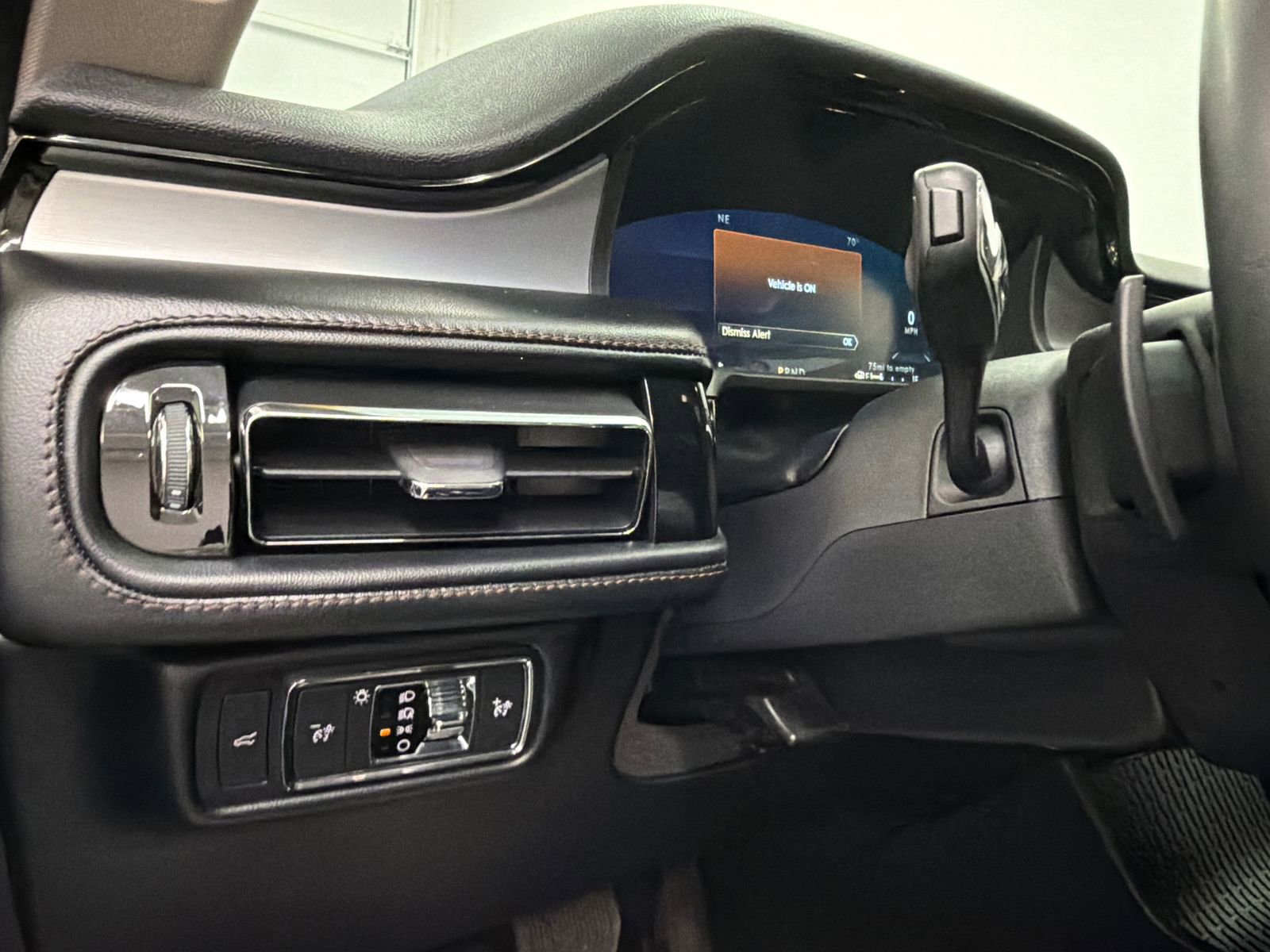 Certified 2022 Lincoln Aviator AWD w/ Premium Package image 35
