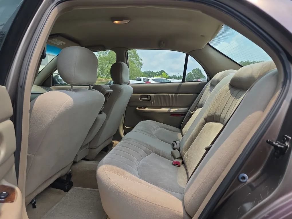 Used 2003 Buick Century Custom FWD image 25