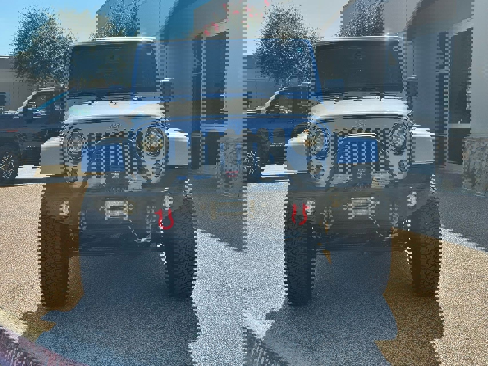 Used 2013 Jeep Wrangler Unlimited Sahara w/ Connectivity Group image 5