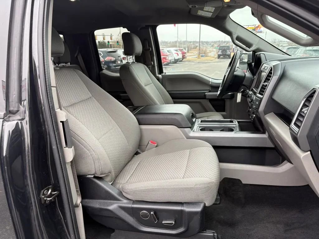 Used 2015 Ford F150 XLT w/ Equipment Group 302A Luxury image 16