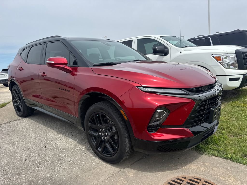 Used 2024 Chevrolet Blazer RS w/ Driver Confidence II Package FWD image 3