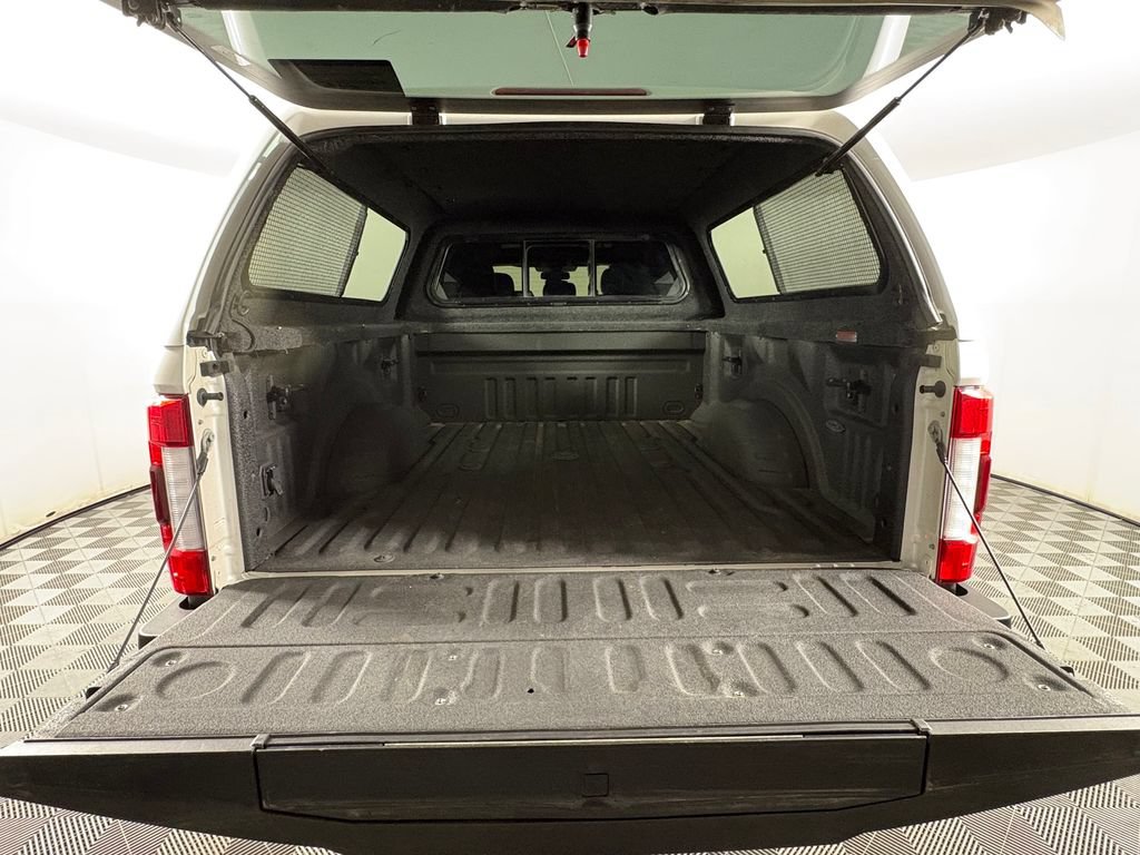 Used 2019 Ford F250 Lariat w/ Lariat Ultimate Package AWD/4WD image 29