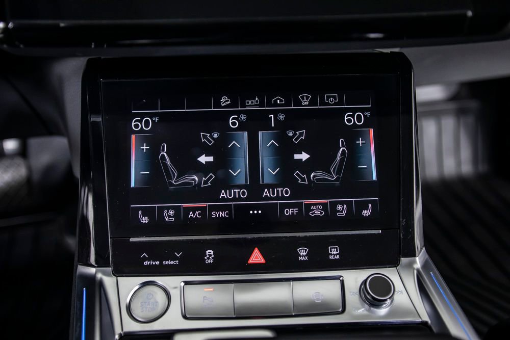 Used 2019 Audi e-tron Prestige AWD/4WD image 32