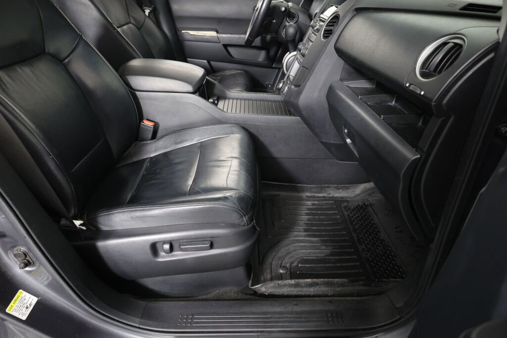 Used 2012 Honda Pilot Touring image 29