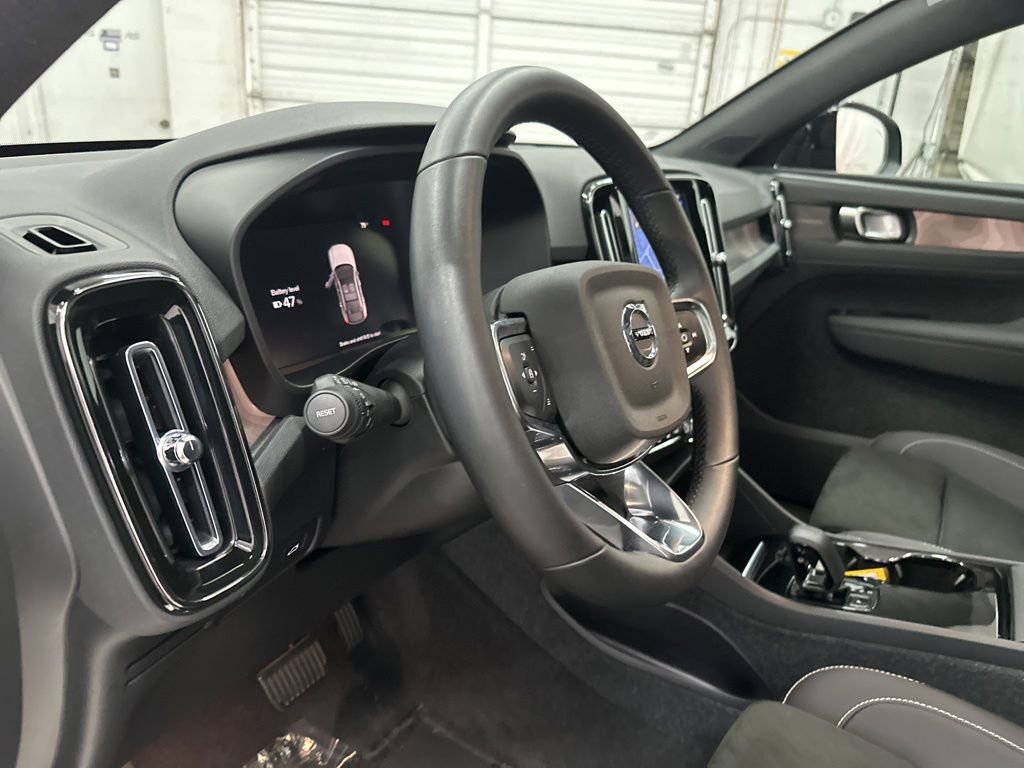 Used 2022 Volvo C40 P8 Recharge Ultimate AWD/4WD image 9
