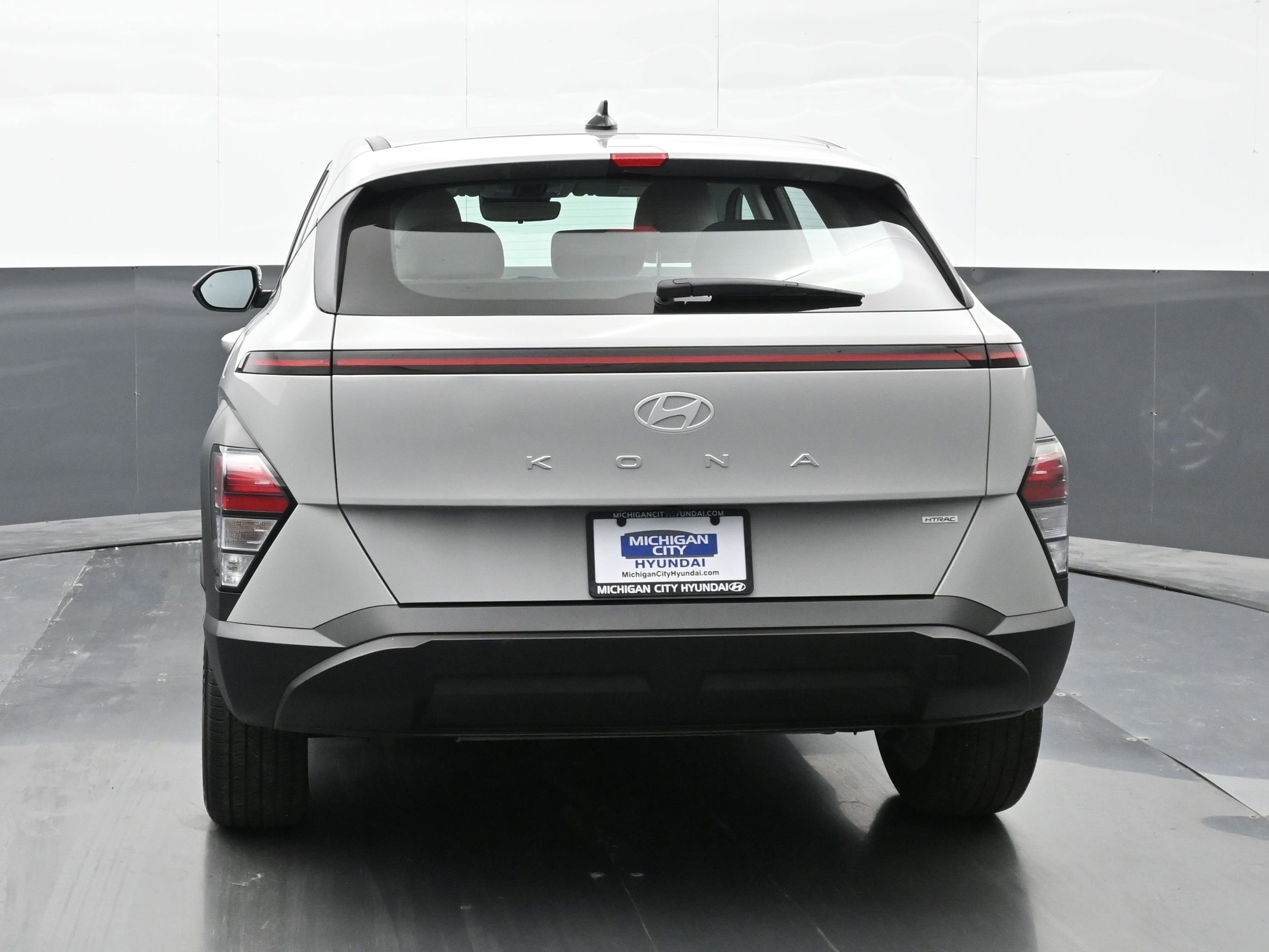 Certified 2024 Hyundai Kona SE AWD/4WD image 3