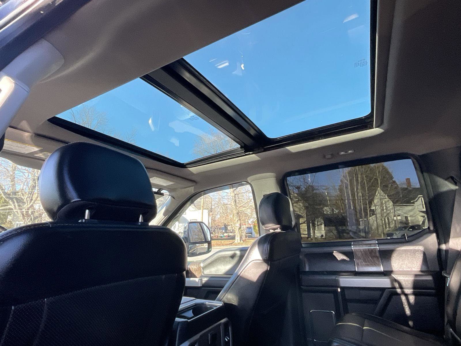 Used 2019 Ford F250 Lariat w/ Lariat Ultimate Package image 11