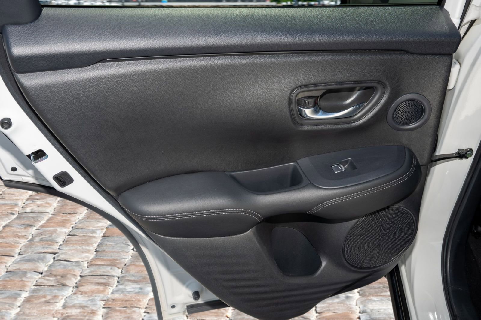 Certified 2025 Honda HR-V EX-L image 12