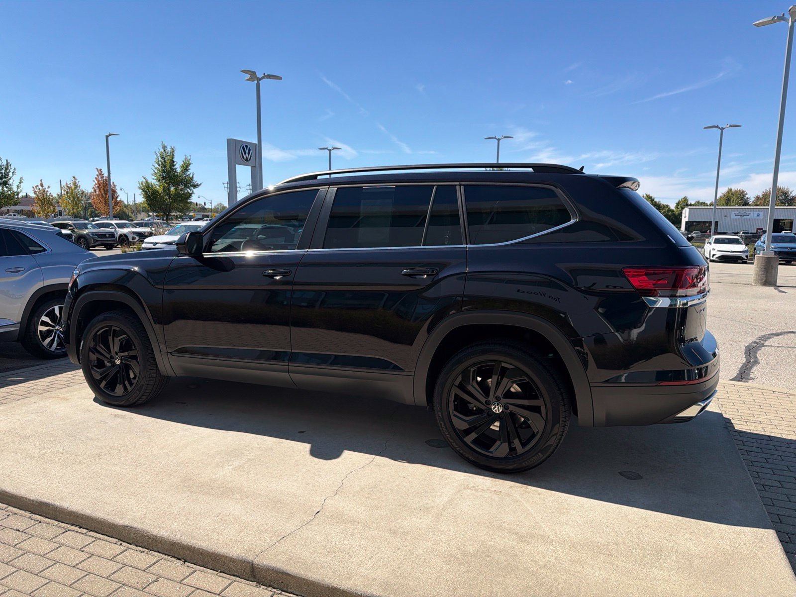 Certified 2023 Volkswagen Atlas SE AWD/4WD image 40