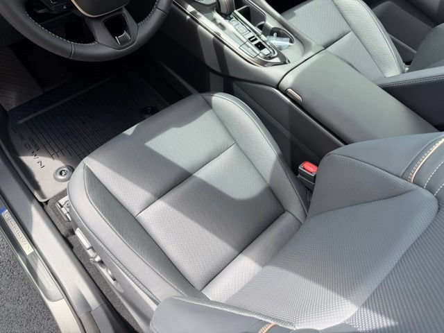 Used 2026 Toyota Crown AWD/4WD image 19