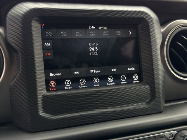 Used 2023 Jeep Gladiator Sport image 15