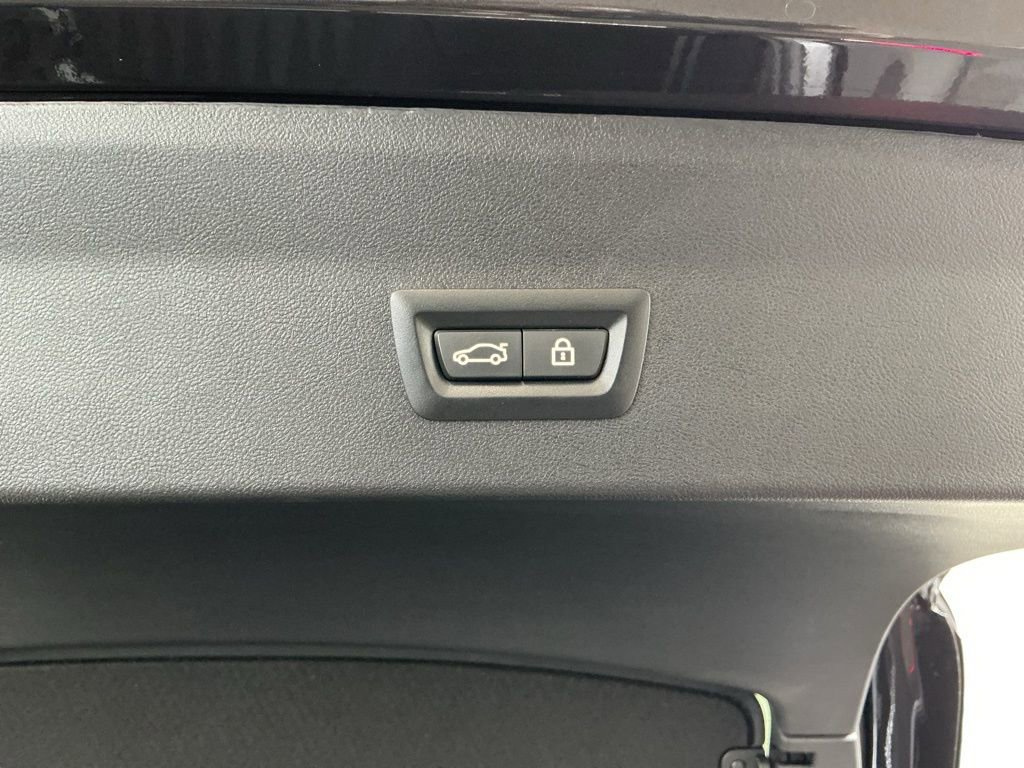 Certified 2022 BMW X4 xDrive30i w/ Premium Package 2 image 32