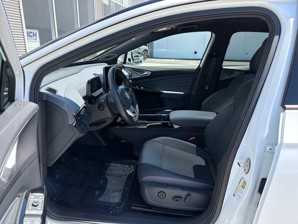 Certified 2025 Volkswagen ID.4 Pro S Plus AWD/4WD image 11