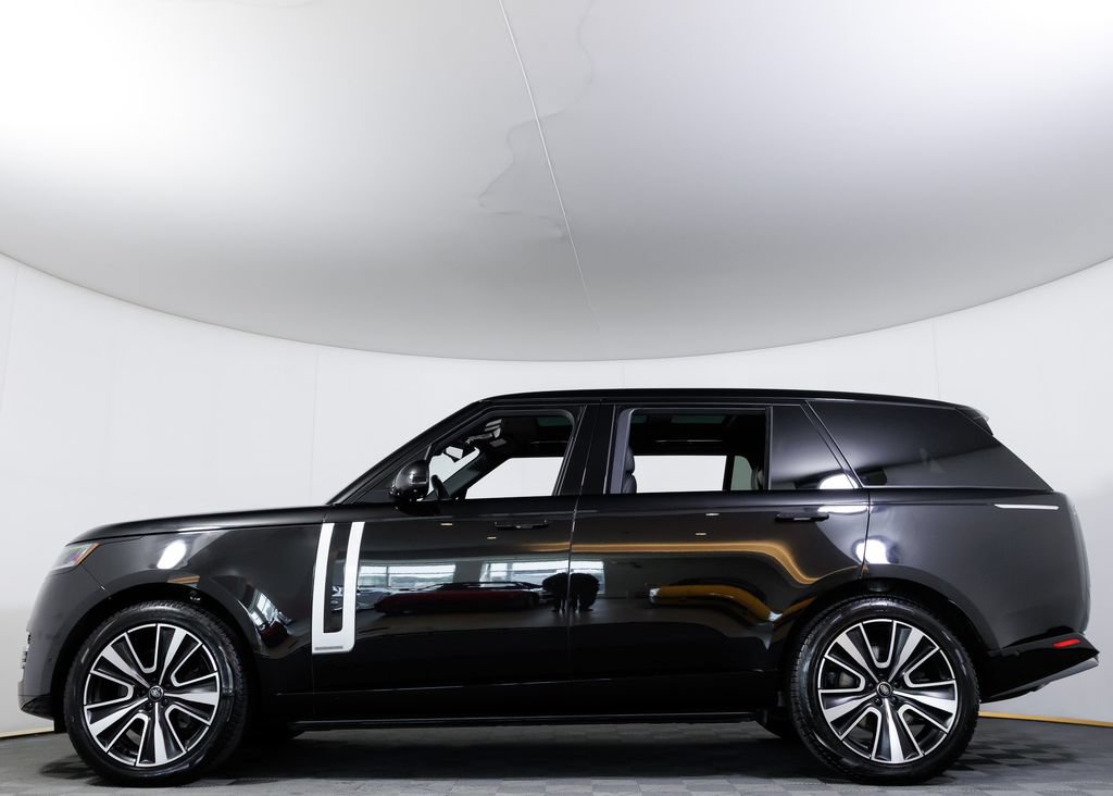 Used 2025 Land Rover Range Rover Long Wheelbase Autobiography AWD/4WD image 4