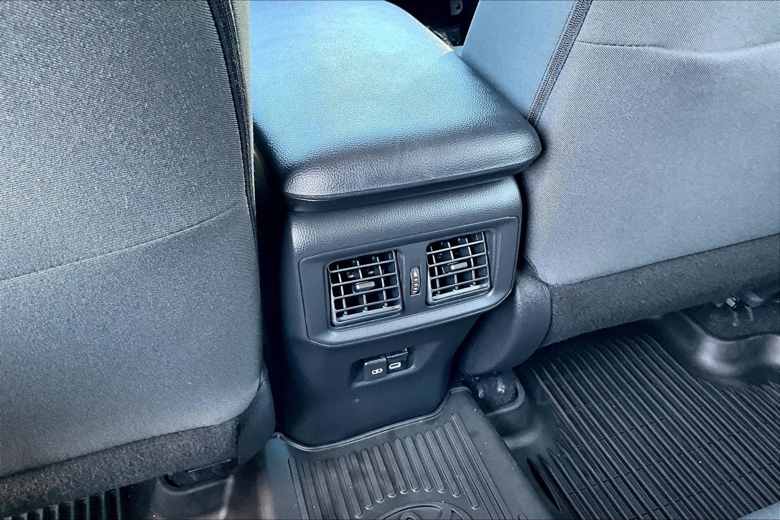 Used 2024 Toyota RAV4 XLE AWD/4WD image 24