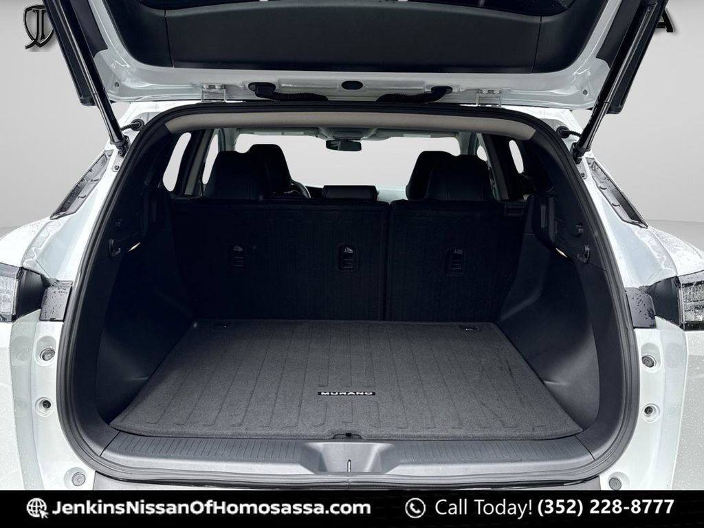 Certified 2025 Nissan Murano SV FWD image 17