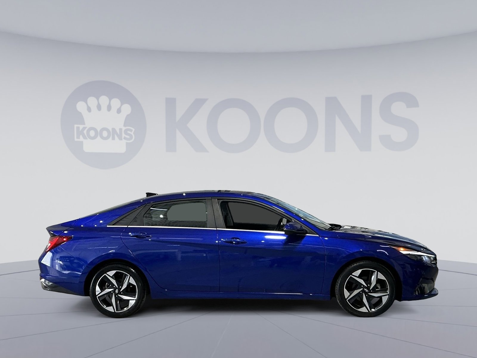 Used 2023 Hyundai Elantra Limited image 17